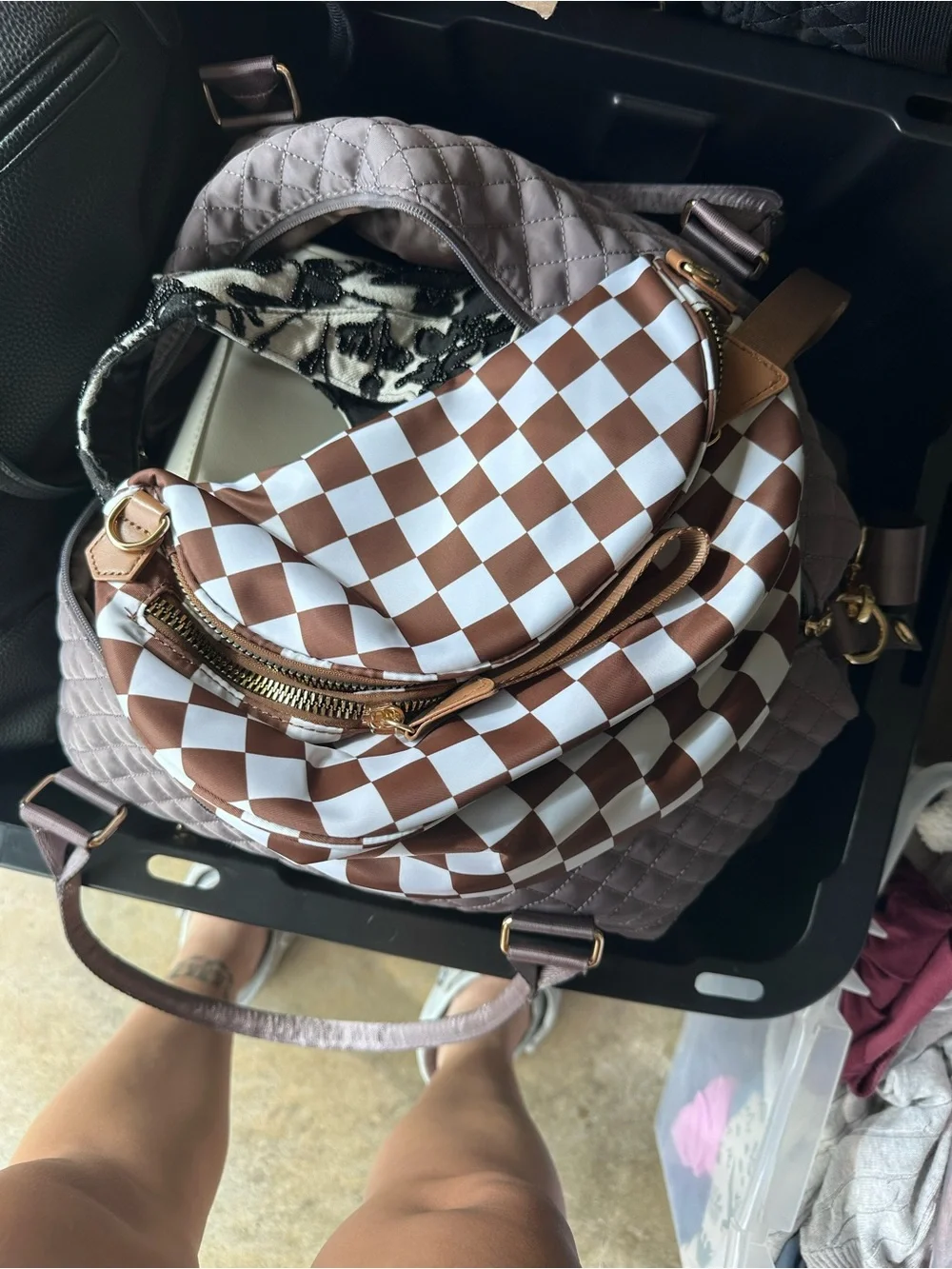 Crossbody/Fanny Packs - Picture 2 of 9